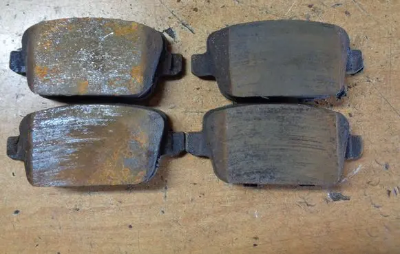 Ford Kuga I Brake pads (rear) 