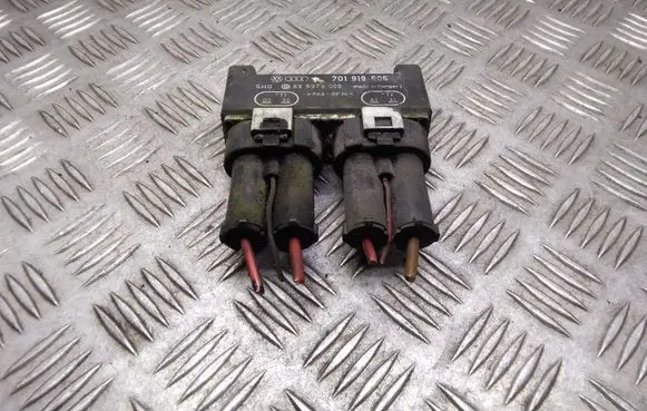 Volkswagen Transporter - Caravelle T4 Coolant fan relay 701919506 899978000