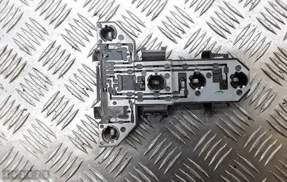 Volkswagen Golf IV Tail light bulb cover holder 1J6945257