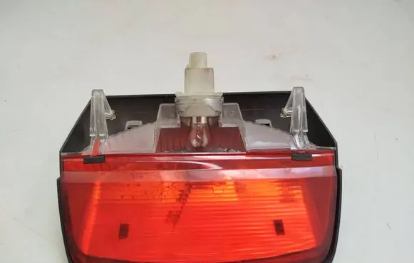 Nissan Micra Third/center stoplight 26590AX000