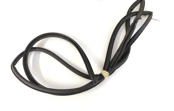 Toyota RAV 4 (XA30) Rubber seal front door (on door) 67861-42050