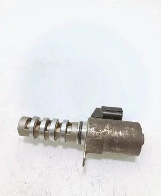 Nissan Almera Tino Valve oil control 