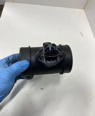 Audi A4 S4 B5 8D Mass air flow meter 0281002429