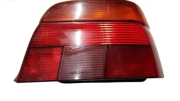 BMW 5 E39 Rear/tail lights 8358032