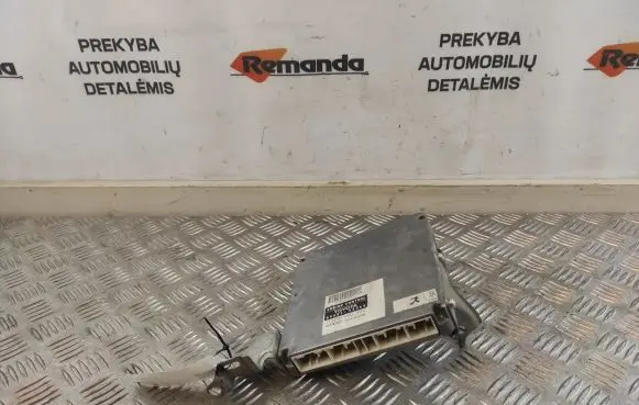 Toyota Avensis Verso Engine control unit/module 8966144360 1758005461
