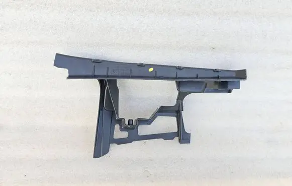 Volkswagen Golf VI Front bumper mounting bracket 5K0807723B