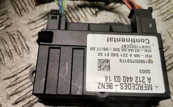 Mercedes-Benz E W212 Fuel injection pump control unit/module a2124400314