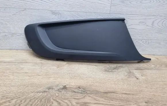 Volkswagen Touran II Front bumper lower grill 1T0853666R
