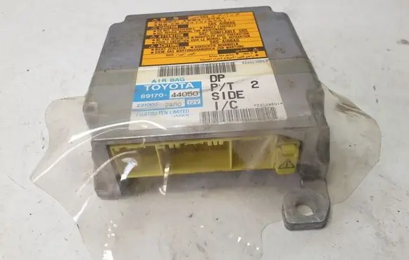 Toyota Avensis Verso Airbag control unit/module 8917044050