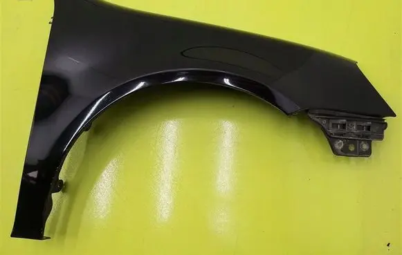 Volkswagen Golf V Fender L041