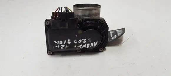 Toyota Avensis T270 Throttle valve 261000R020