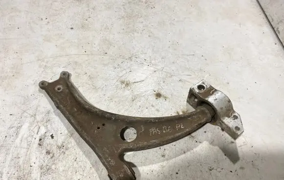 Volkswagen PASSAT B6 Front lower control arm/wishbone