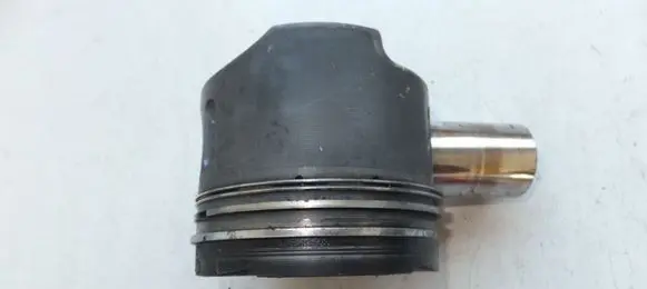 Mercedes-Benz Vito Viano W638 Piston 