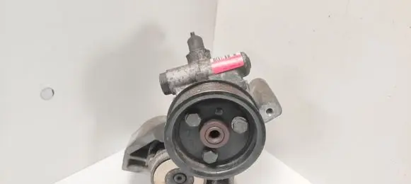 Iveco Daily 35 - 40.10 Power steering pump 504238603