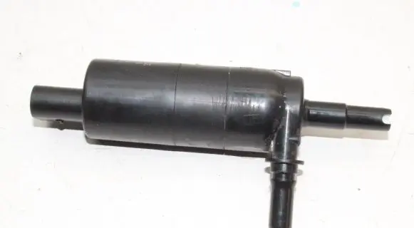 BMW X3 F25 Windscreen/windshield washer pump 7217792