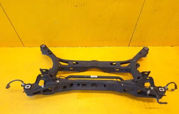 Volkswagen PASSAT B8 Rear subframe 