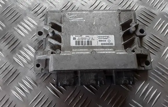 Renault Twingo II Engine control unit/module S120200113A 8200774747 8200700695