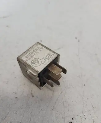 BMW 5 E39 Other relay 1729004