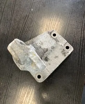 BMW 1 F20 F21 Engine mounting bracket 6788612