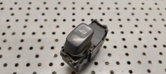 Volvo S80 Electric window control switch 9476695 99W473 4970