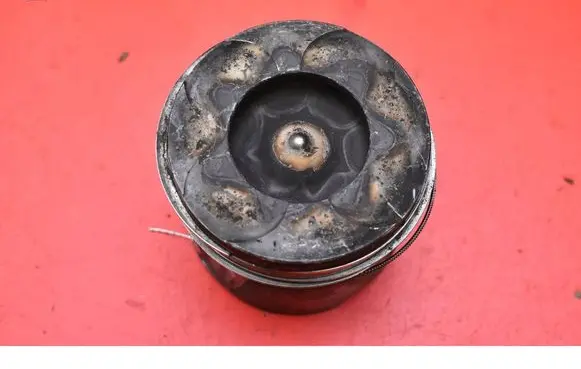 Jeep Grand Cherokee Piston 