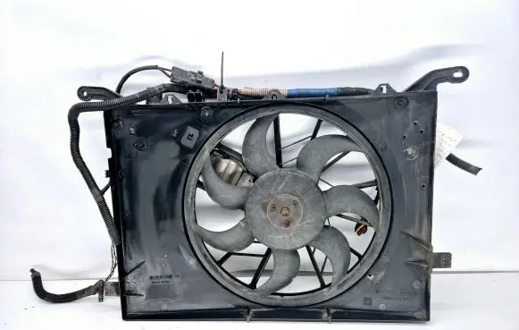 Volvo XC70 Electric radiator cooling fan 30680547 1137382081