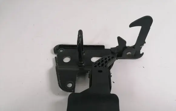 Audi A6 S6 C6 4F Engine bonnet/hood lock/latch loop/hook 4F0823480A