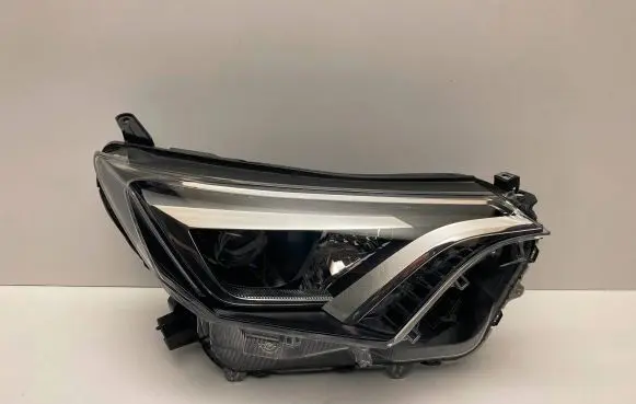 Toyota RAV 4 (XA40) Headlight/headlamp W3049