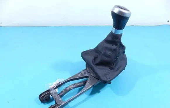 Gear shift cable linkage