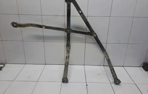 Citroen Berlingo Fuel tank mounting bracket 