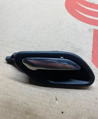 BMW 5 E39 Front door interior handle 8226050