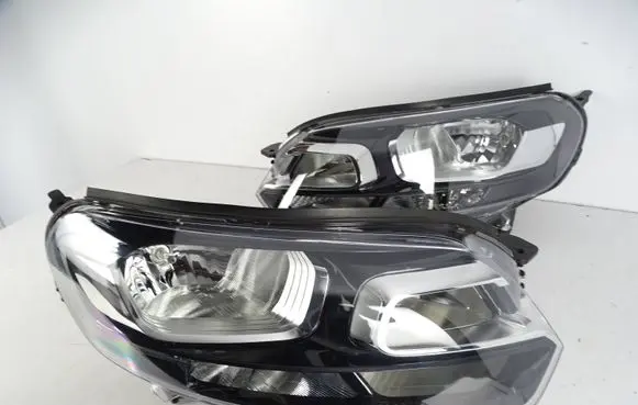 Opel Vivaro Headlight/headlamp 9808567680