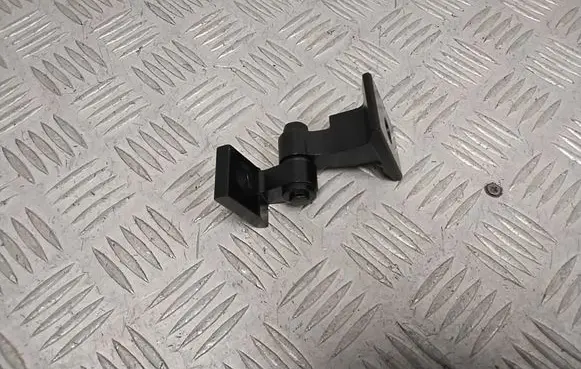 BMW 3 G20 G21 Front door upper hinge 7284534