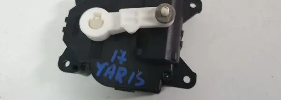 Toyota Yaris A/C air flow flap actuator/motor 