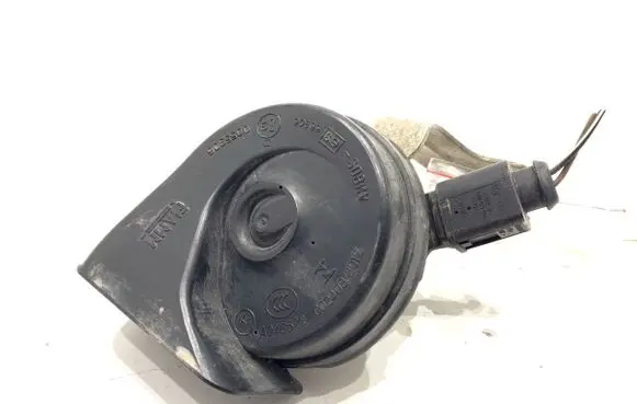 Volkswagen PASSAT B8 Horn signal A046522