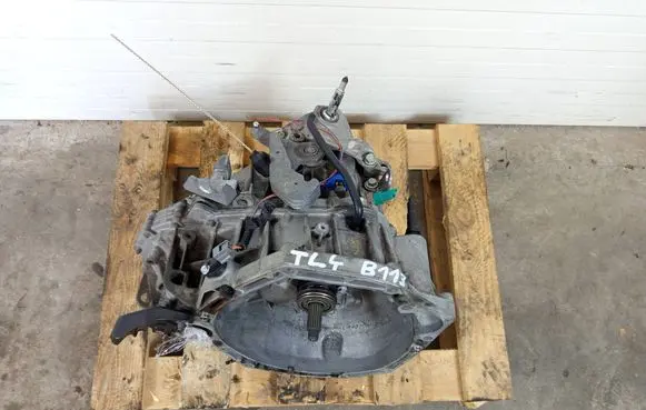 Nissan Qashqai Manual 5 speed gearbox TL4B113