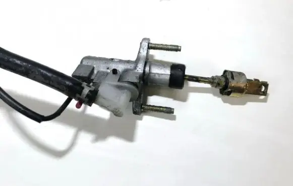 Toyota Corolla Verso E121 Clutch master cylinder