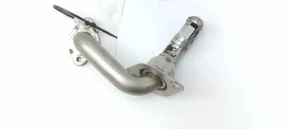 Mercedes-Benz E W212 EGR valve line/pipe/hose A6511402208 6511402208