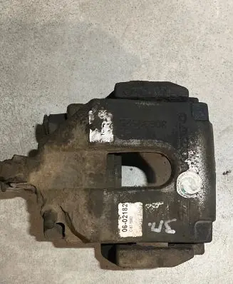 Volvo XC90 Rear brake caliper 30639525