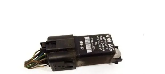 Volkswagen Tiguan Glow plug pre-heat relay 038907281D WL051299022