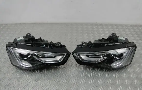 Audi A5 8T 8F Headlight/headlamp