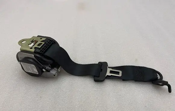 Volvo XC60 Rear seatbelt 39825739