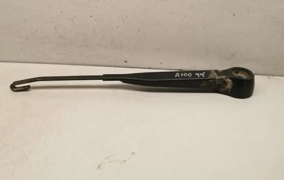 Audi 100 S4 C4 Rear wiper blade arm 4A9955407