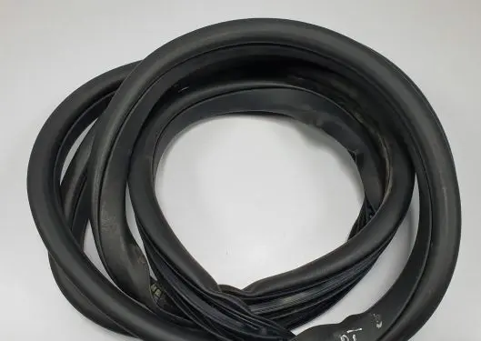 Land Rover Discovery Sport Rubber seal rear door FK72-253A10-A