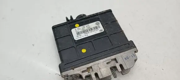Volkswagen Golf III Gearbox control unit/module 01M927733G 5DG00765108HLO