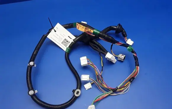 Lexus GS 300 350 430 450H Rear door wiring loom 8215430500A