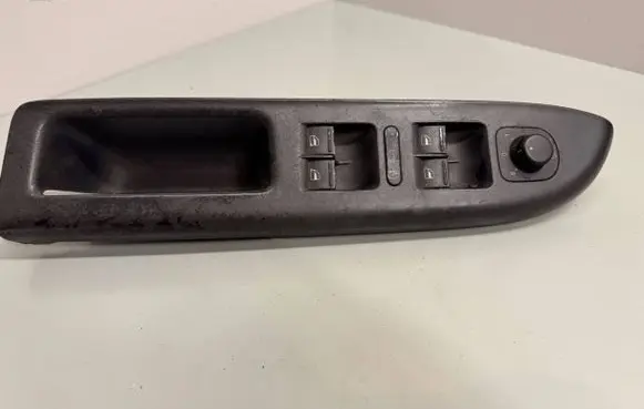Volkswagen Golf Plus Electric window control switch 1K4959857