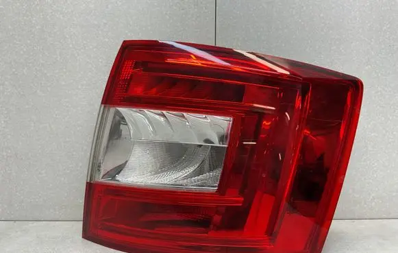 Skoda Octavia Mk3 (5E) Rear/tail lights 5E9945096A