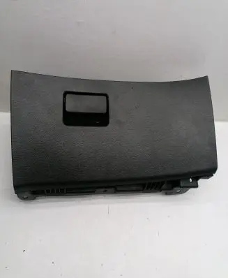 Opel Zafira C Glove box