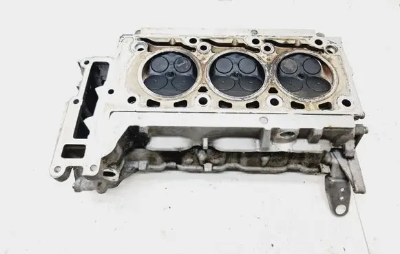 Mercedes-Benz C W204 Engine head 2720104720 R2720162401